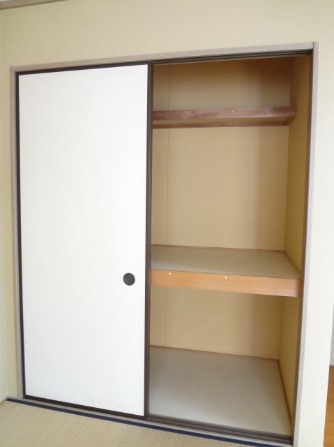 Receipt. It is divided into three stages and without waste storage