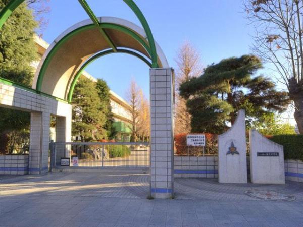 Junior high school. 1300m until junior high school Municipal Uetake junior high school