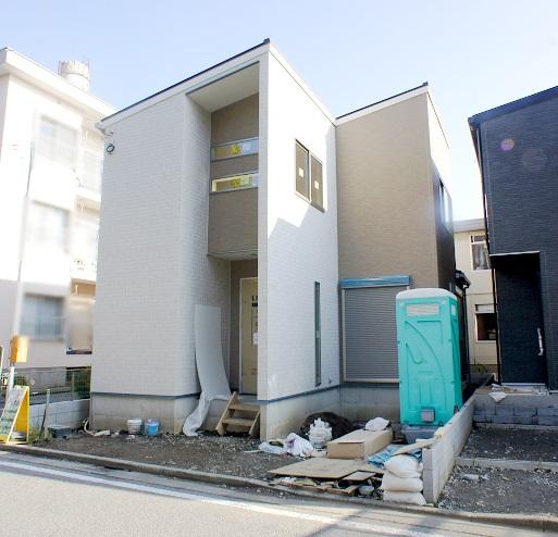 Local appearance photo