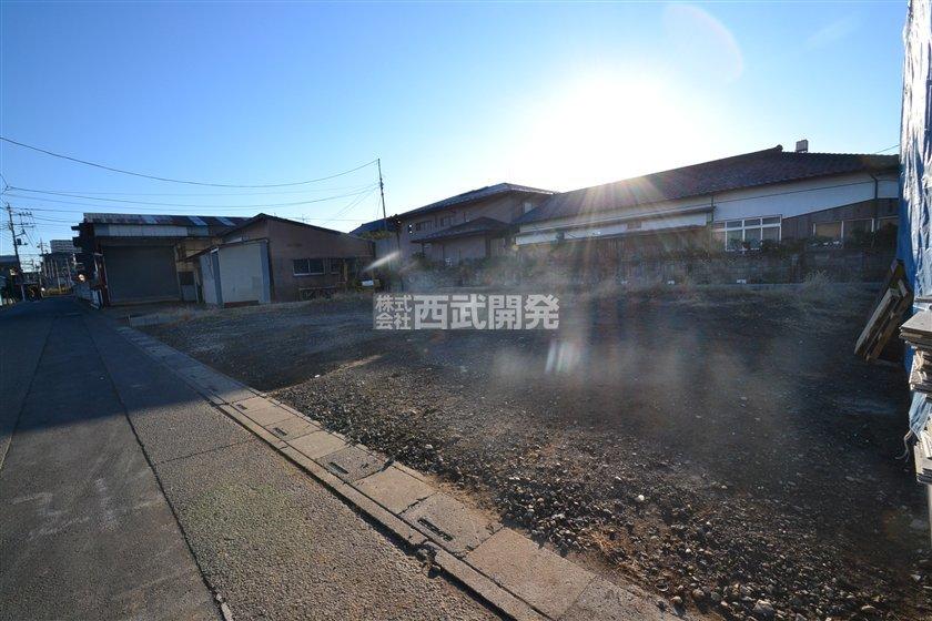 Local appearance photo. Local (12 May 2013) Shooting