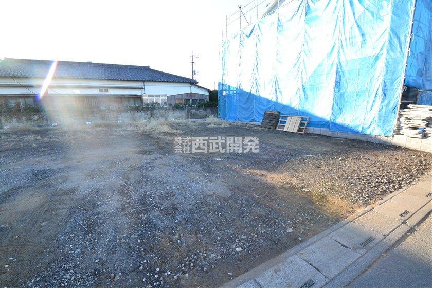 Local appearance photo. Local (12 May 2013) Shooting