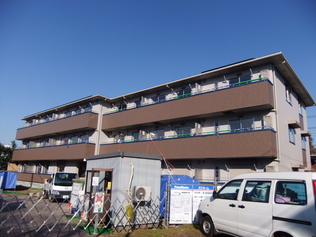 Building appearance. Sunny building.