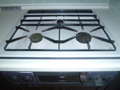 Kitchen. Gas stove 3-neck
