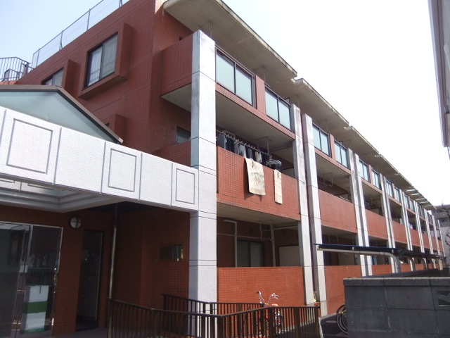 Building appearance. Chic look