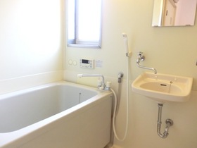 Bath. Bright bathroom coming season is essential warm reheating with that window