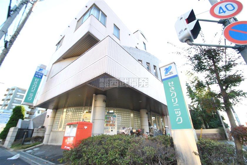 Hospital. 940m to cough clinic