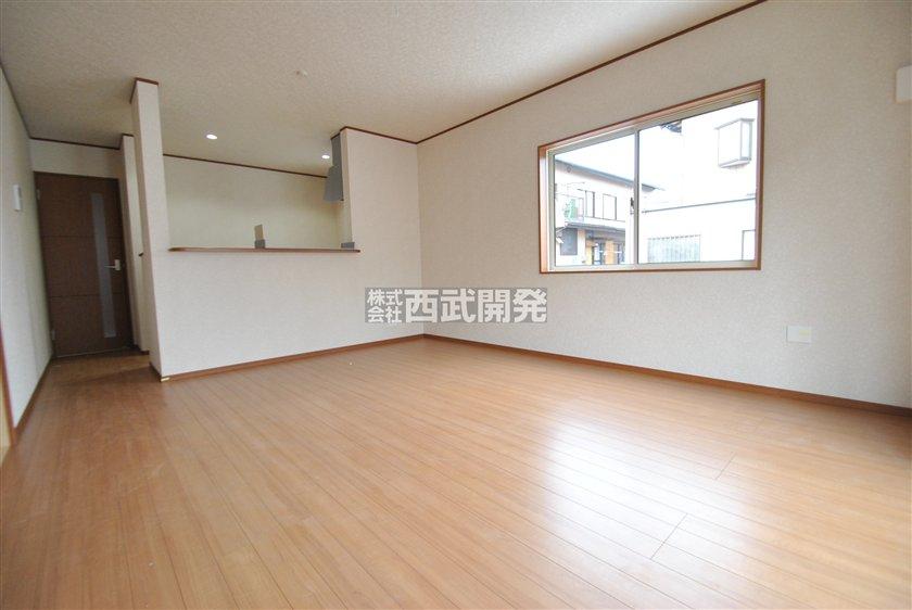 Living. Building 3 (November 2013) Shooting