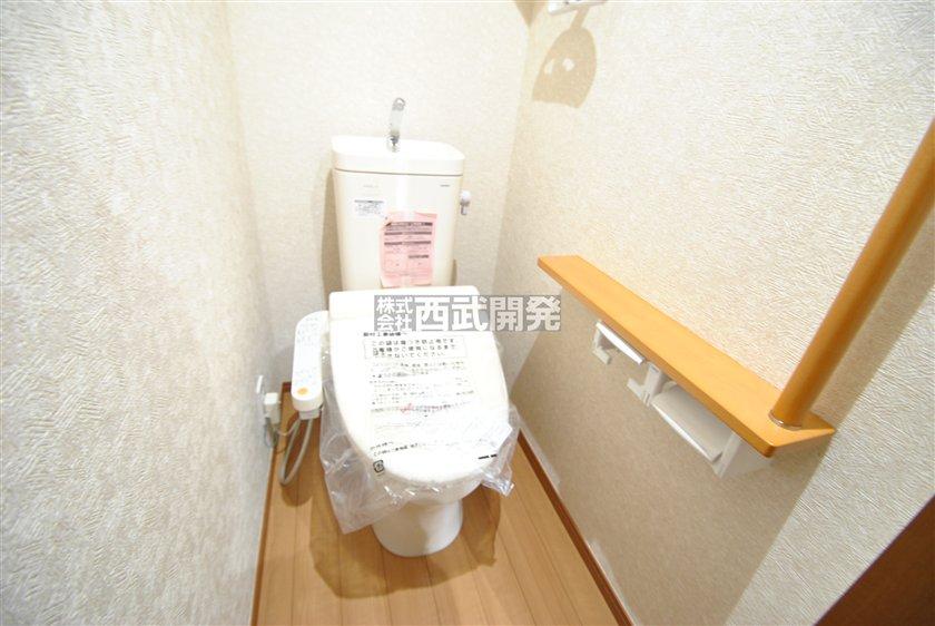 Toilet. Building 3 (November 2013) Shooting