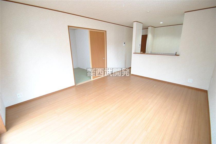 Living. Building 3 (November 2013) Shooting