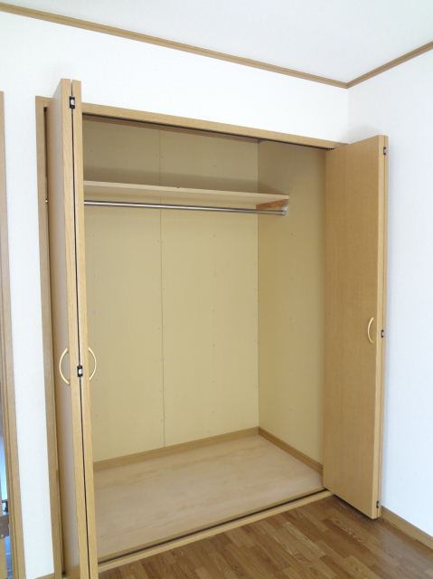 Receipt. It is a closet there is a depth