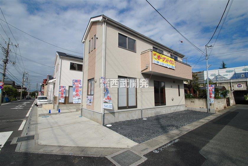 Local photos, including front road. Local (10 May 2013) Shooting