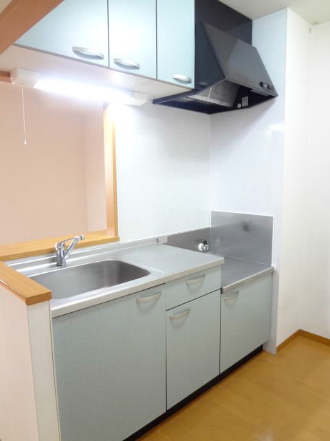 Kitchen. Popular counter kitchen.