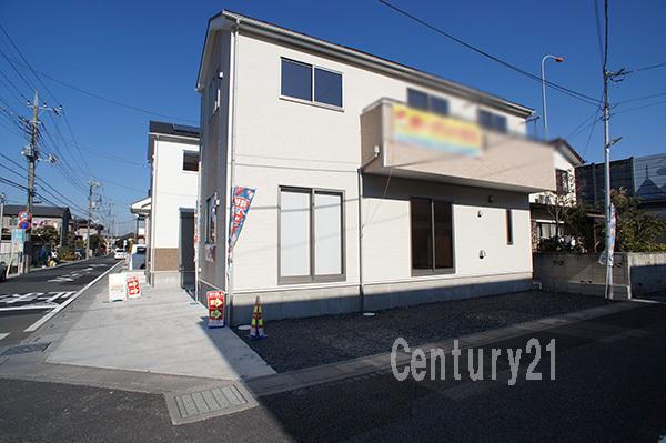 Local appearance photo. Popular 4LDK, Face-to-face kitchen. Large master bedroom, With storeroom. 