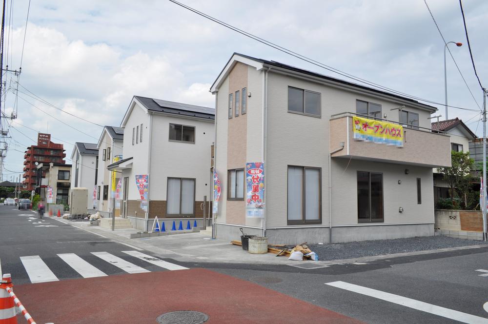 Local appearance photo. It is a property facing the low road of traffic. 