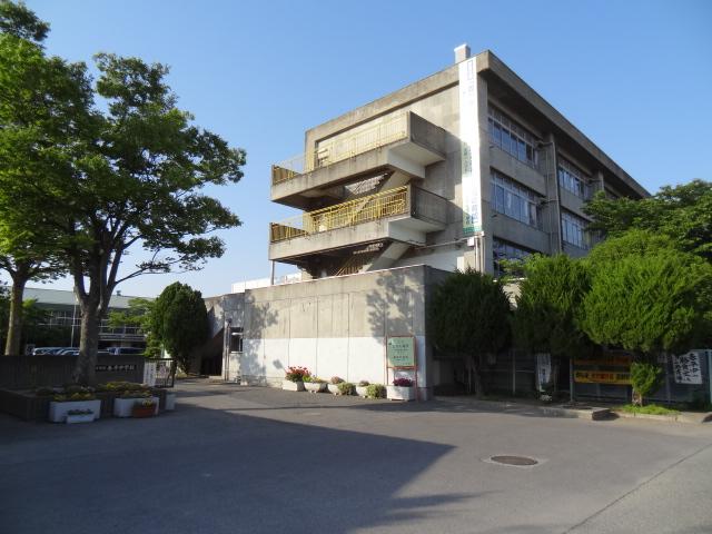 Junior high school. Taihei until junior high school 740m walk 10 minutes