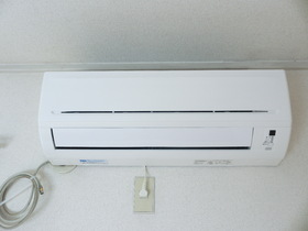 Other Equipment. Air-conditioned rooms of warm! !