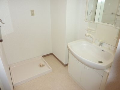 Washroom. Washroom is, of course, independent of type.