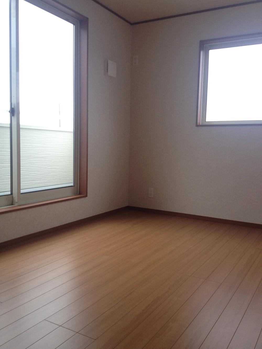 Non-living room. Local (11 May 2013) shooting the second floor of the room