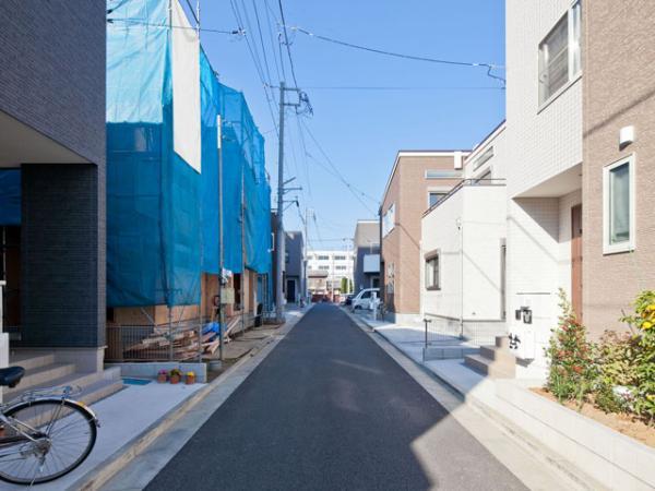 Same specifications photo (bathroom)