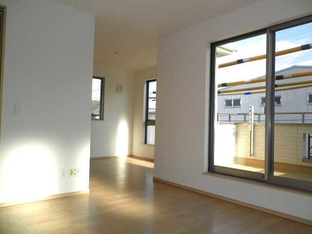 Non-living room. ◆ In partition compatible wall, You can respond to changes in the family style.