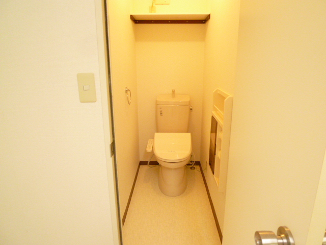 Toilet. Brand new! It is a warm water washing toilet seat