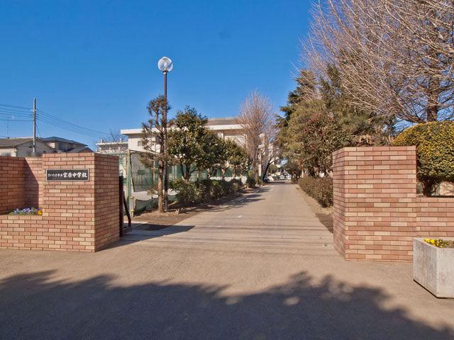 Junior high school. 1880m to Miyahara Junior High School