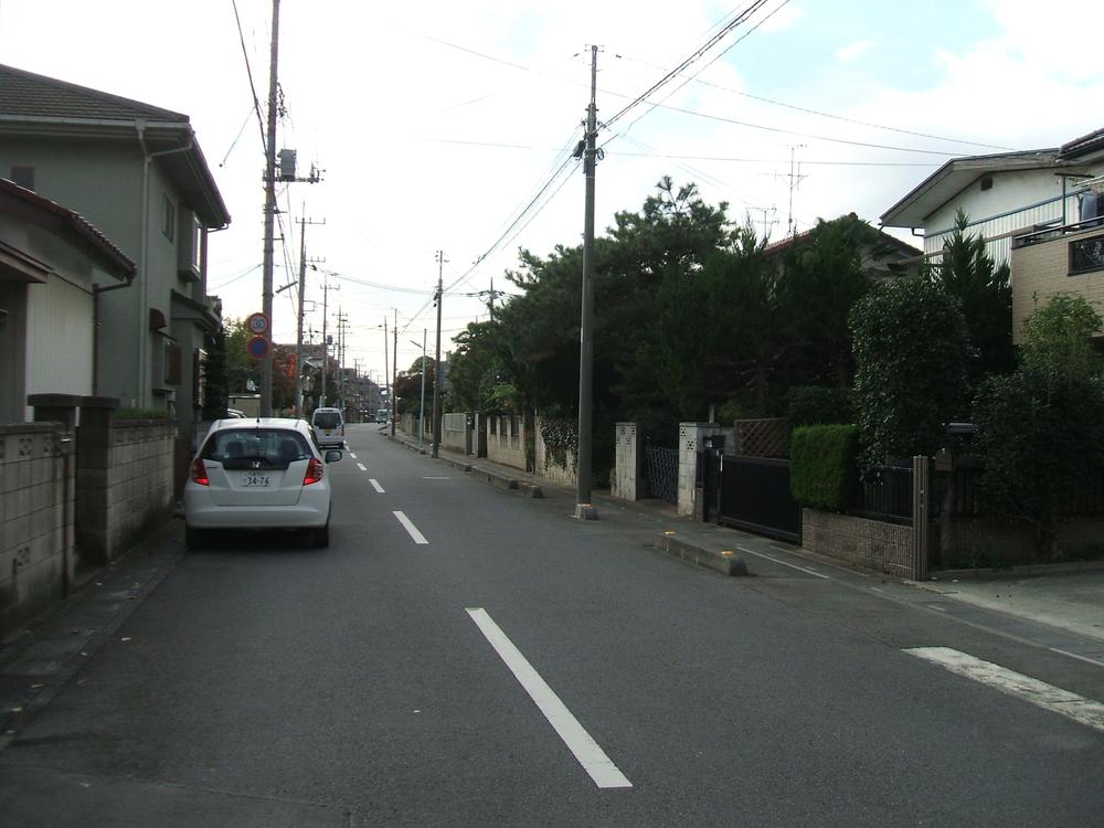 Local photos, including front road. Local (12 May 2013) Shooting