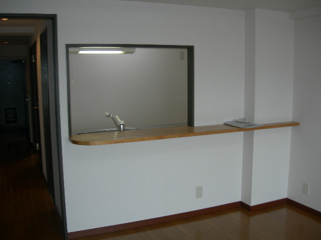 Living and room. It will be inverted type. 