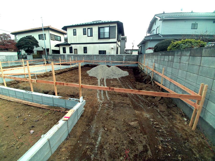 Local photos, including front road. 1 Building We offer the same use the finished model house of this property. Please feel free to contact us. 