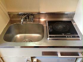 Kitchen. Type electric stove is a 1-neck