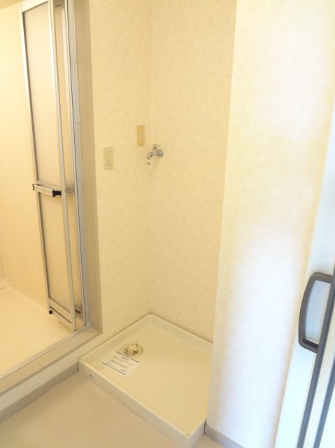 Other room space. With waterproof bread