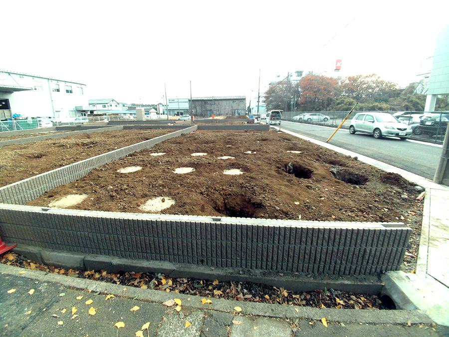 Local photos, including front road. 1 Building We offer the same use the finished model house of this property. Please feel free to contact us. 