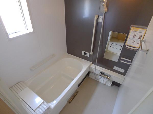 Bathroom. Building 2