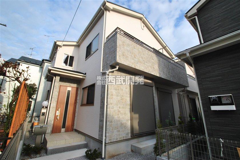 Local appearance photo. Building 2 appearance