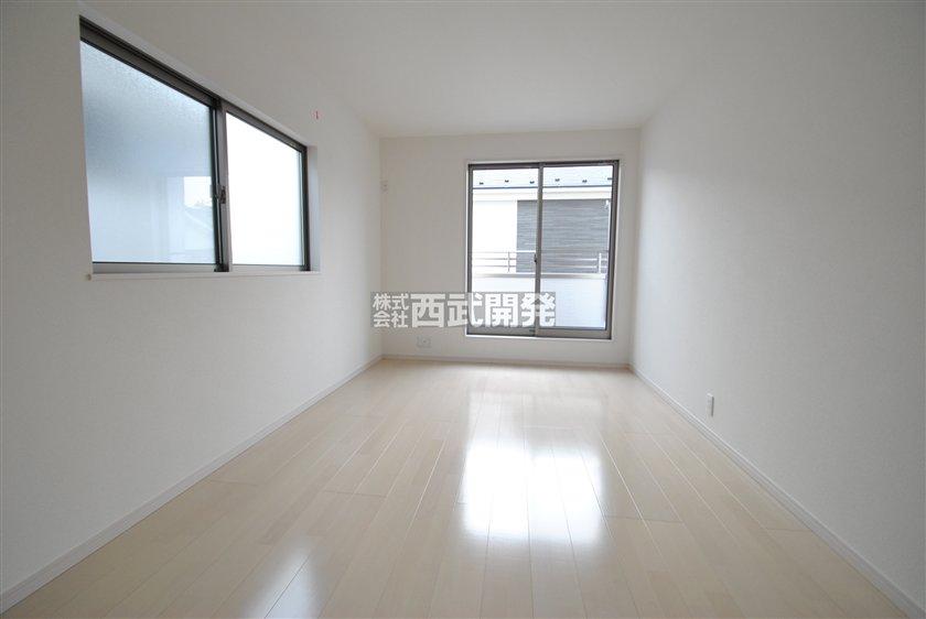 Non-living room. Building 2