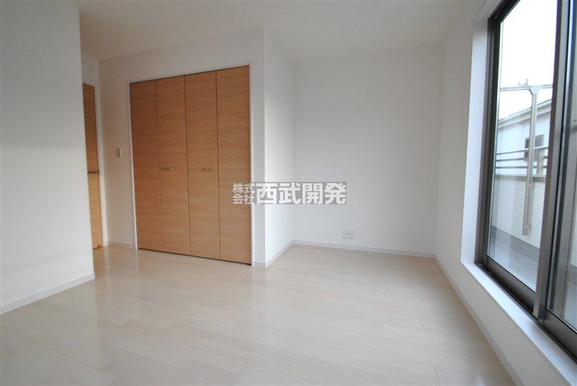 Non-living room. Building 2