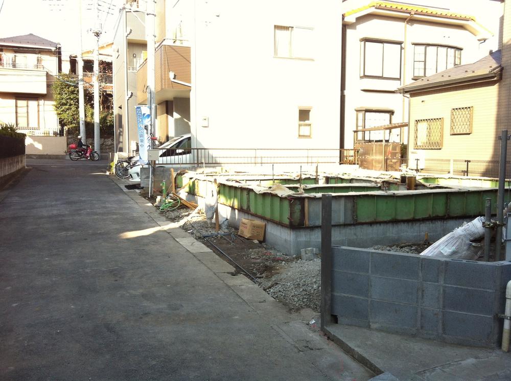 Local photos, including front road. 12 / 6 shooting