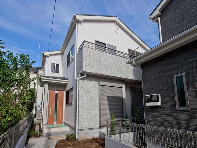 Local appearance photo. □ Building 2 _3480 ten thousand ~