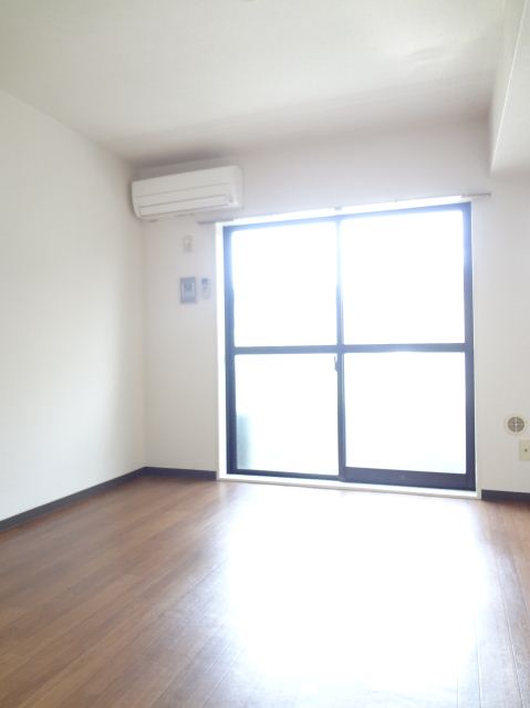 Living and room. Beautiful rooms