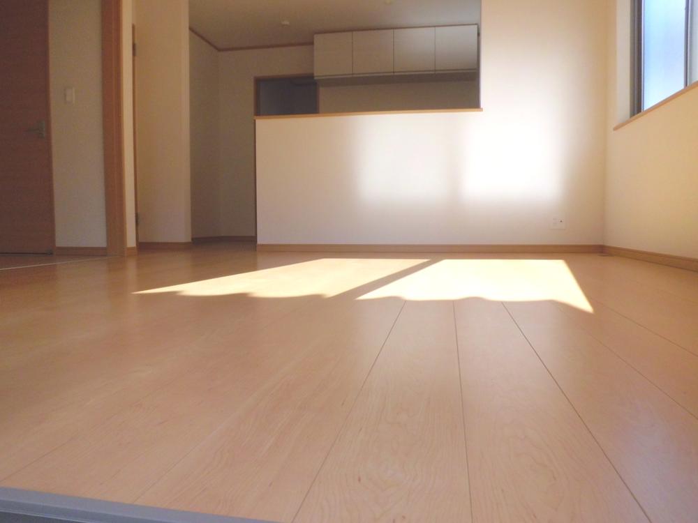 Living. Local (12 May 2013) Shooting