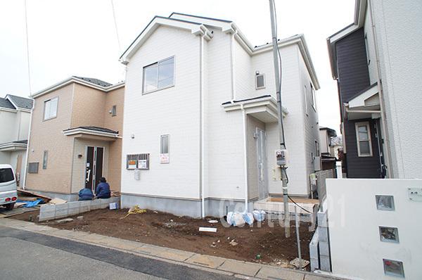 Local appearance photo. A Building