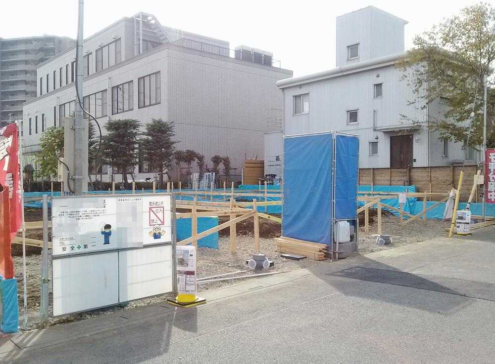 Local appearance photo. Local (12 May 2013) Shooting