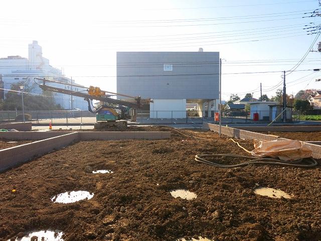 Local appearance photo. Local (12 May 2013) Shooting