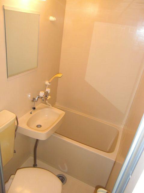 Bath. Bathing also became beautiful. 