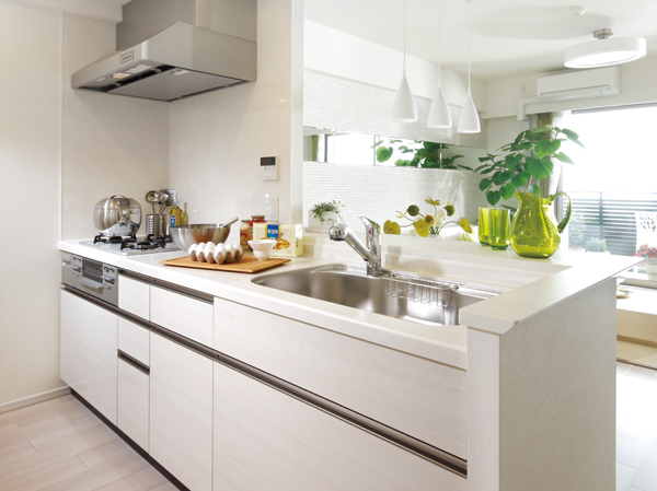 Kitchen.  [kitchen] Excellent heat resistance, Artificial marble work top. Is a beautiful design is also to usual care is also a simple look.