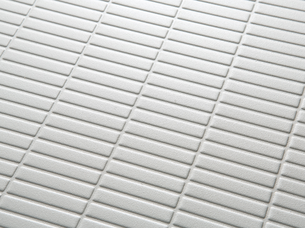 Bathing-wash room.  [Flagstone floor] Mosaic pattern floor to eliminate the water droplets and puddles efficiently. Quickly dry dirt remaining even less, You kept clean the bathroom.