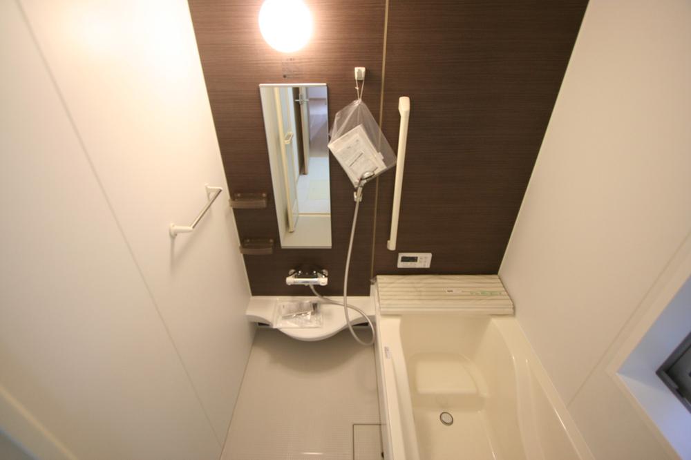 Bathroom. Indoor (11 May 2013) Shooting