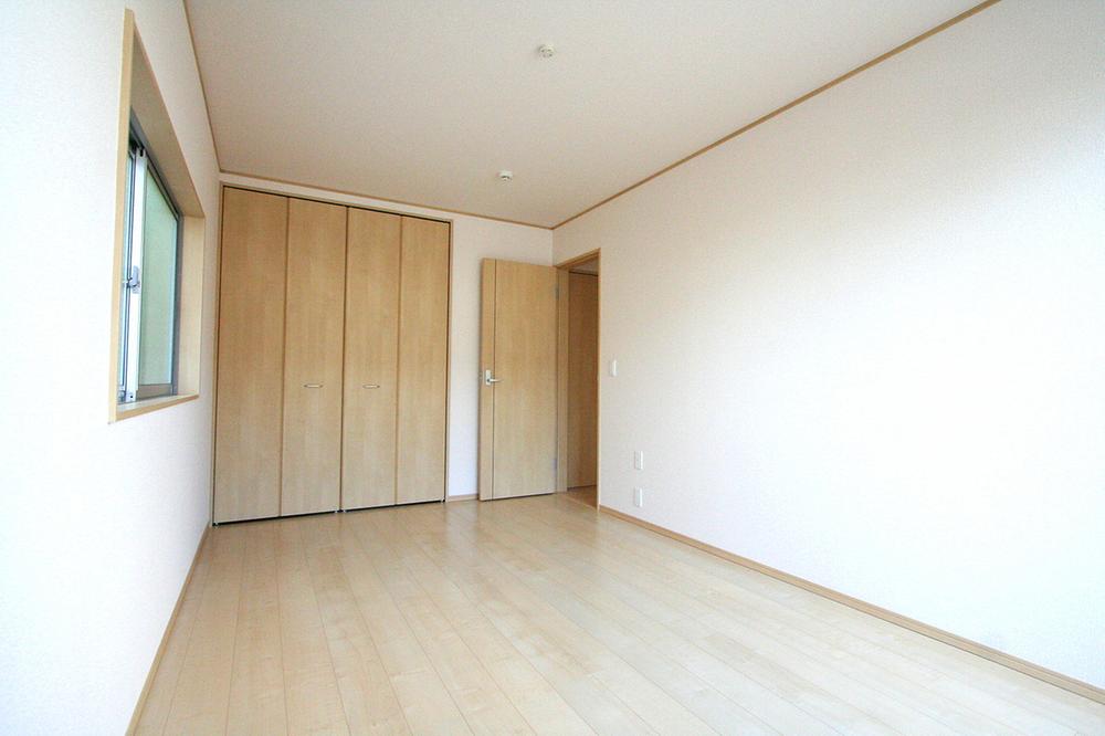 Non-living room. Indoor (11 May 2013) Shooting