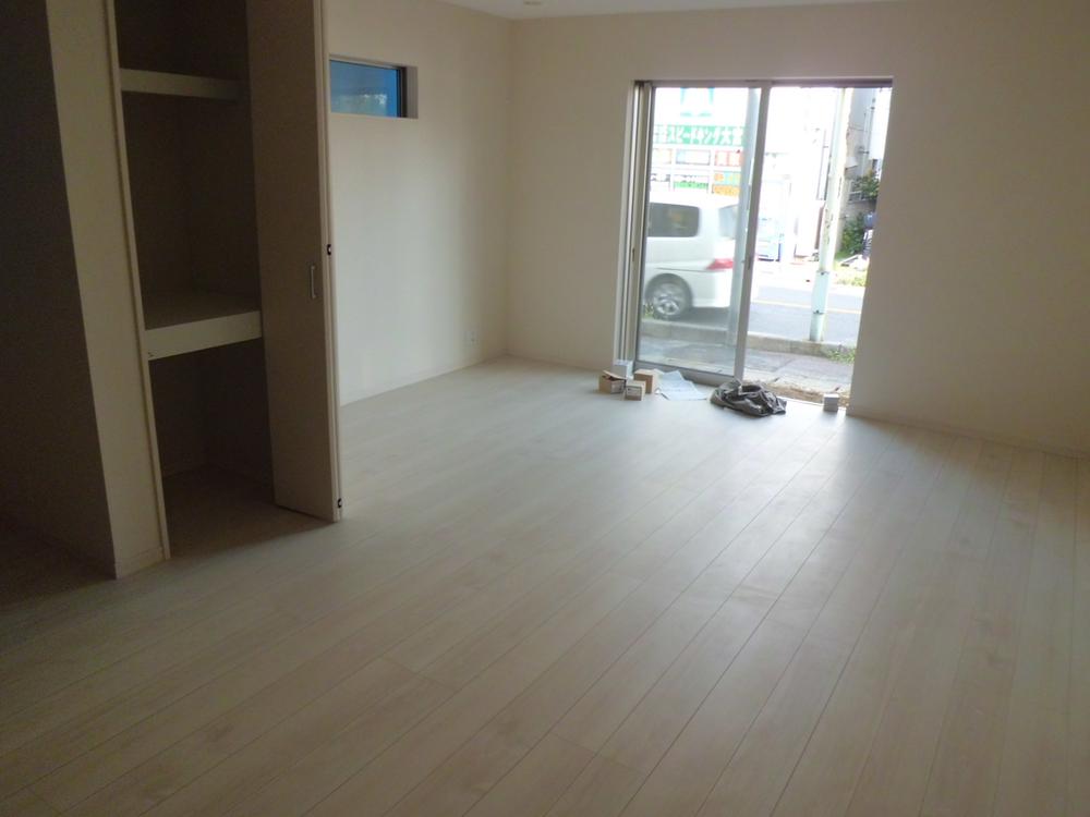 Living. Indoor (11 May 2013) Shooting