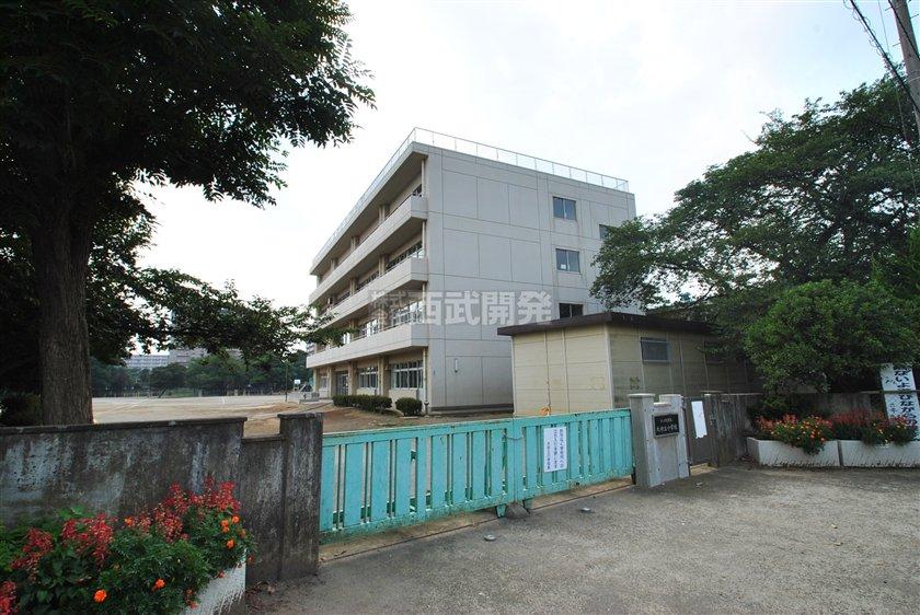 Primary school. 485m until Daisuna soil elementary school